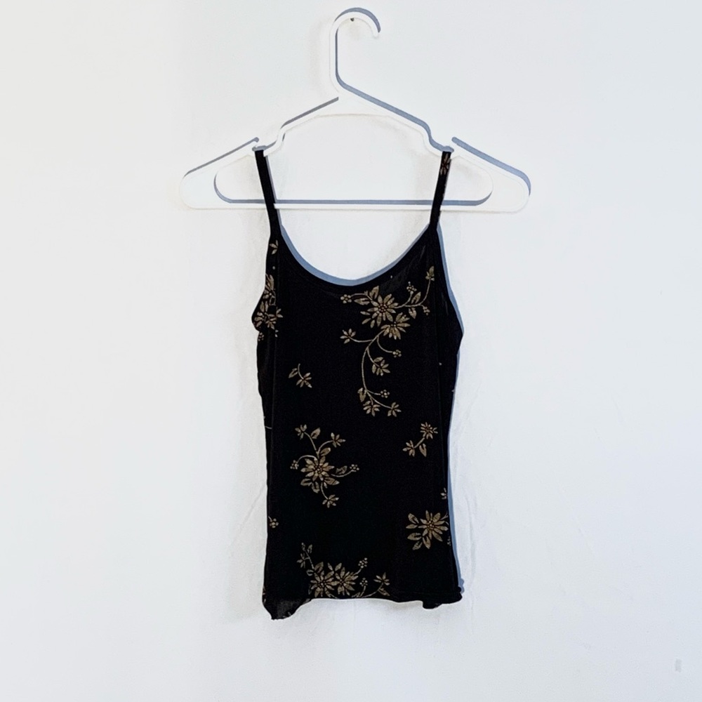 Lightweight Floral Tank Top